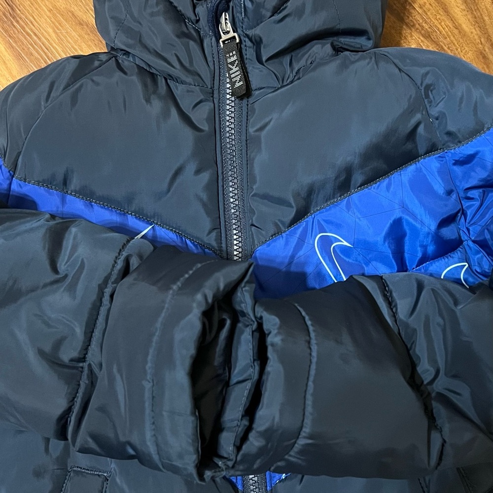 Boys Nike Jacket 5/6 - Picture 5 of 7